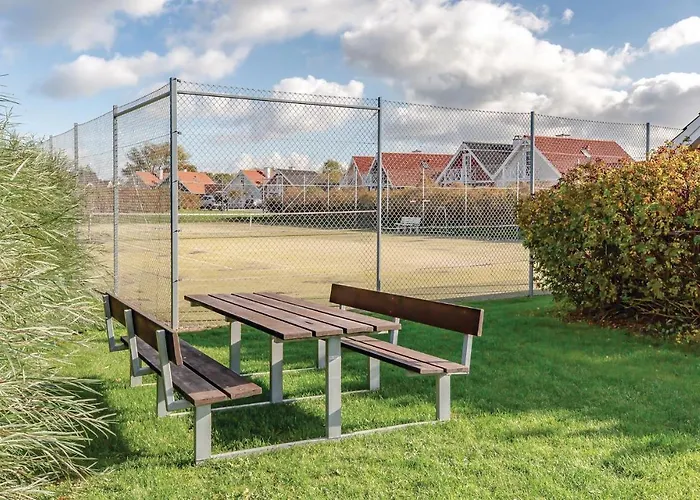 Strandgardsvej Iv *